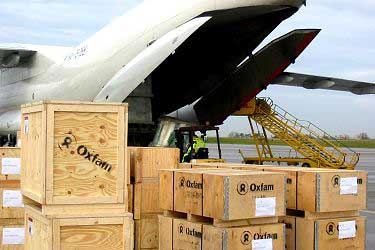 Charter plane bringing aids for tsunami victims