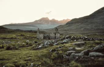 Images of building ruins in Scotland