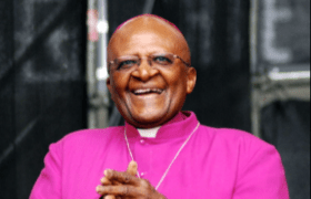 Image of Archbishop Desmond Tutu smiling