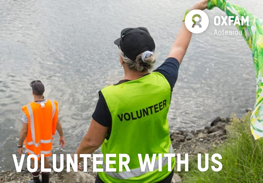 'Volunteer with us' image of Trailwalker volunteers